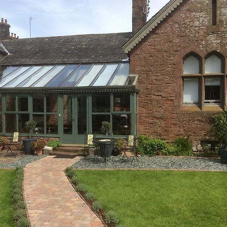 มิลล์วูด ลอดจ์ Bed & Breakfast Barrow-in-Furness ภายนอก รูปภาพ