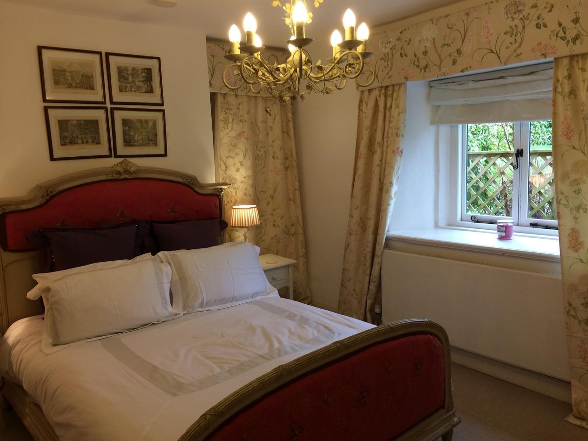 มิลล์วูด ลอดจ์ Bed & Breakfast Barrow-in-Furness ภายนอก รูปภาพ