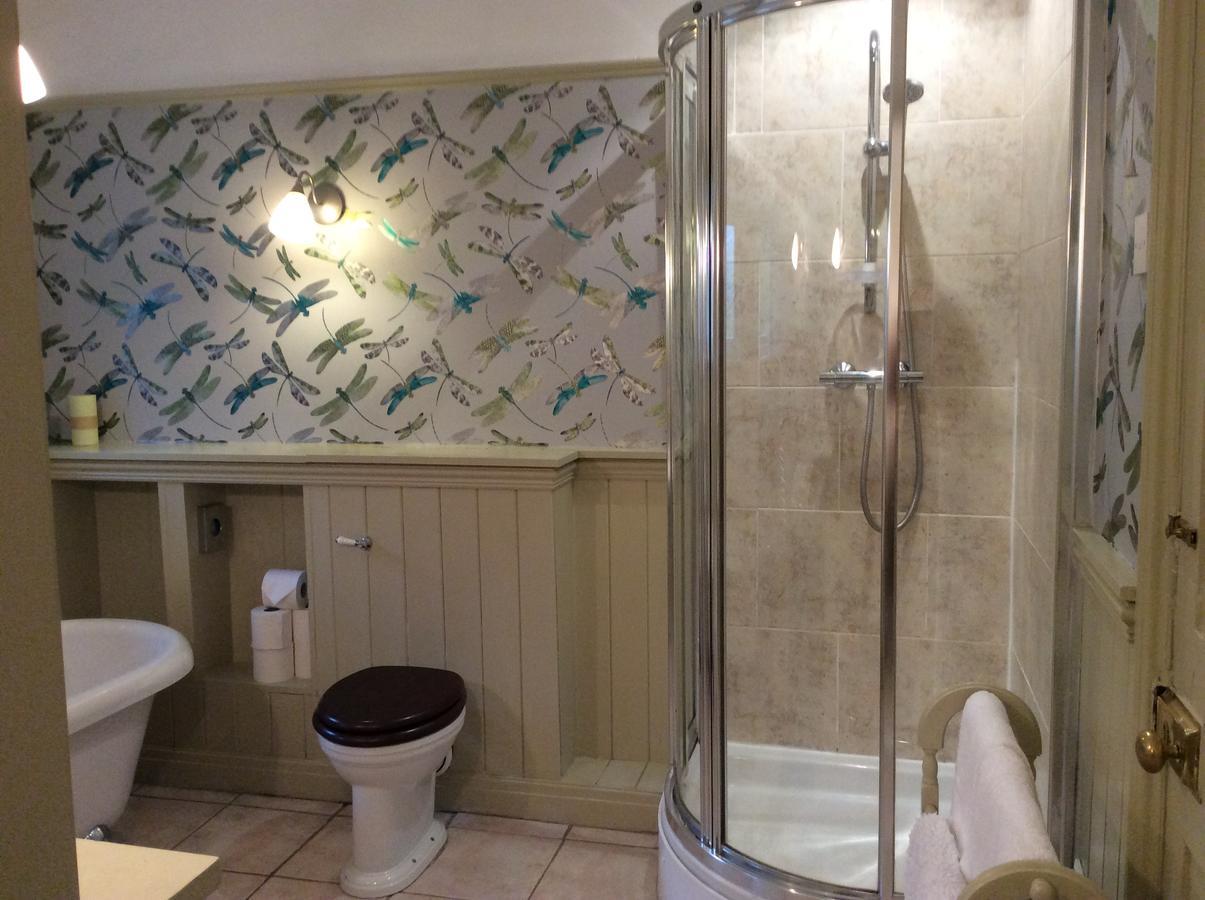 มิลล์วูด ลอดจ์ Bed & Breakfast Barrow-in-Furness ภายนอก รูปภาพ