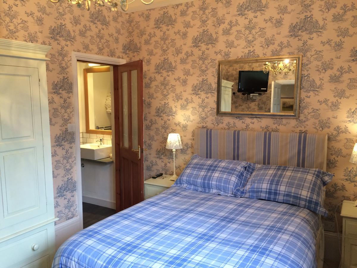 มิลล์วูด ลอดจ์ Bed & Breakfast Barrow-in-Furness ภายนอก รูปภาพ